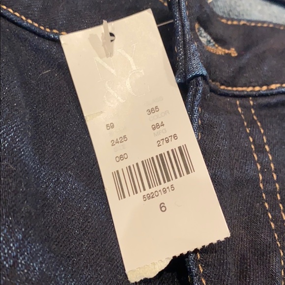 Bermuda shorts - Picture 2 of 4